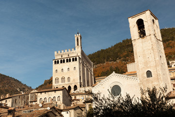 Fototapeta na wymiar Gubbio, Church of St John i Palazzo dei Consoli