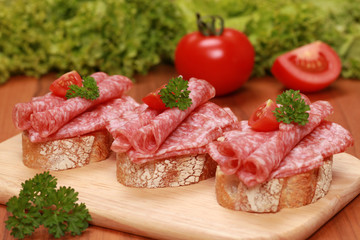Fingerfood mit Salami
