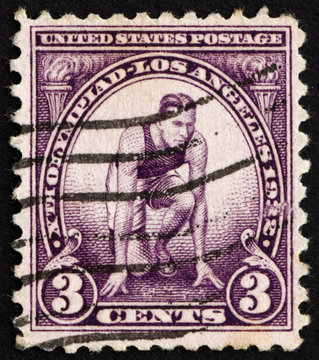 Postage stamp USA 1932 Runner at starting mark