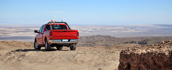 4 x 4 in the desert © Konstanze Gruber