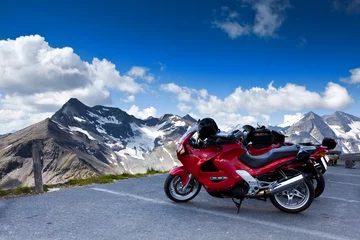 Photo sur Aluminium Moto Motos en montagne.
