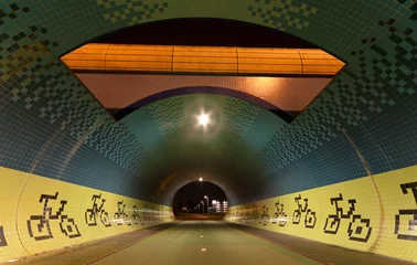 Papier Peint photo Tunnel tunnel for bicycles
