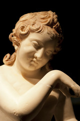Marble statue of nude roman woman