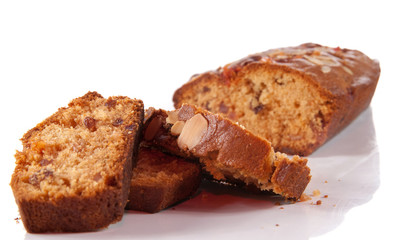 tranches de cake aux fruits confits