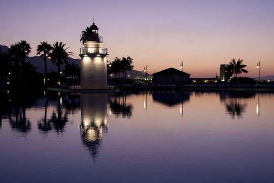 FARO DE CEUTA Parque Mar&iacute;timo del Mediterr&aacute;neo