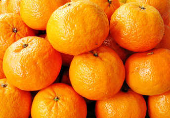 Ripe oranges, laid out for sale