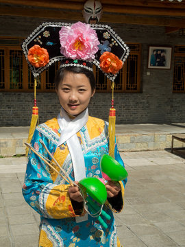 M&auml;dchen von Mandschurei mit Diabolo