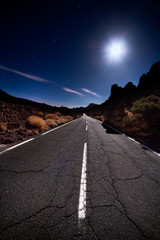teide road in the middle of the night