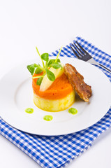 karotten terrine mit kartoffelpüree und fleisch