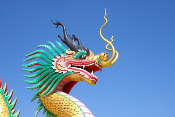 dragon statue