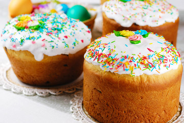 Easter eggs and cake