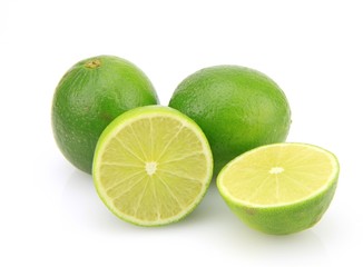 citron vert sur fond blanc