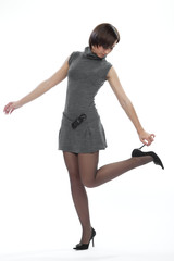 Портрет девушки в полный рост.