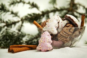 gingerbread with cinnamon and pine