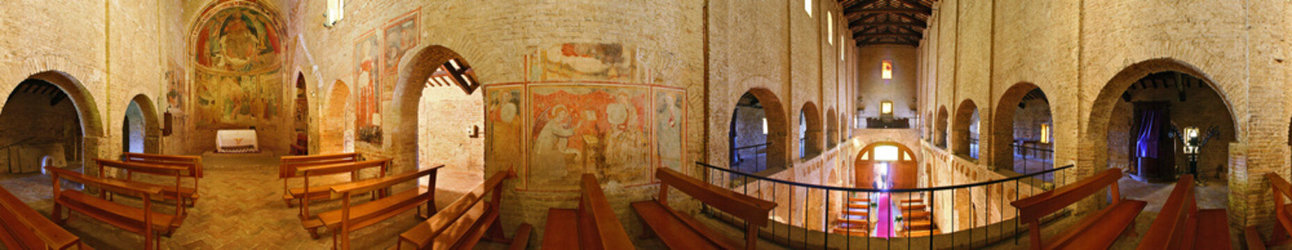 Abbazia di Santa Maria a Pi&egrave; di Chienti, interno a 360&deg;