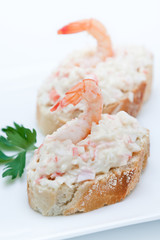 Tapa de gambas y mayonesa