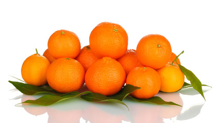 Fototapeta na wymiar Ripe tasty tangerines with leaves isolated on white