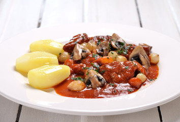 Sauté de veau Marengo