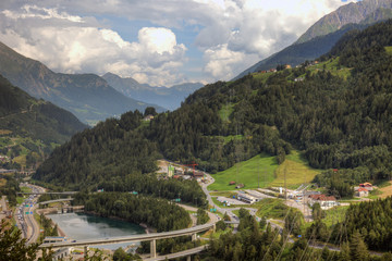 Fototapeta na wymiar Nowoczesny kompleks infrastruktury Alpy Szwajcarskie, Europa.
