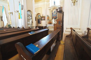 Church interior 01