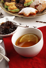 COLAZIONE CON TE'  E PASTICCINI 2