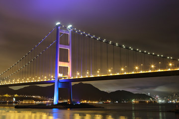 Fototapeta na wymiar scena nocy Tsing Ma Bridge