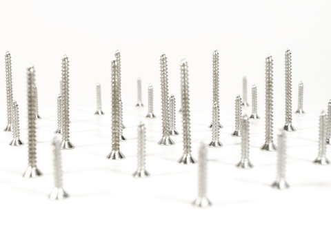 Screws in randow rows