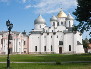 Fototapeta na wymiar Saint Sophia Cathedral w Nowogrodzie Kreml Wielkiej Rosji