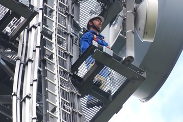 Arbeiten am Mast