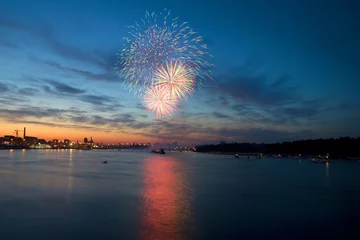 Wall murals City on the water fireworks8