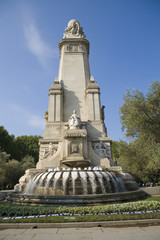 Fototapeta na wymiar Cervantes Monument in Madrid
