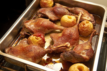 Gänsekeulen im Backofen