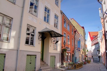 Fototapeta na wymiar rue de Tallinn