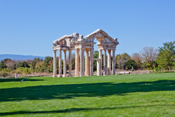 Fototapeta na wymiar Brama w Aphrodisias