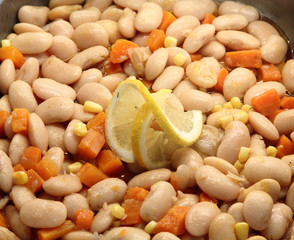 Boiled beans salad