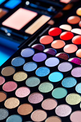 Make-up colorful eyeshadow palettes