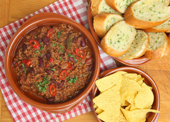 Chilli with Garlic Bread and Tortilla Chips