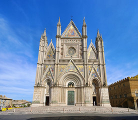 Fototapeta na wymiar Orvieto Dom - Orvieto katedra 05