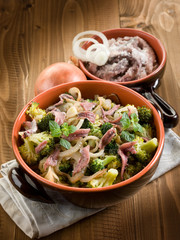 broccoli anchovy and onion, healthy food