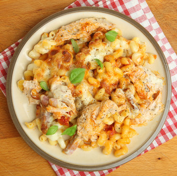 Baked Pasta with Chicken, Bacon and Cheese