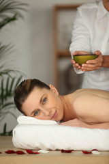 Obraz na płótnie Canvas Woman having a back massage