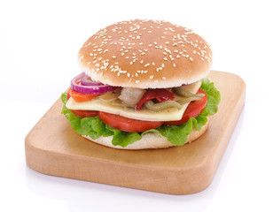Hamburger con verdure e formaggio
