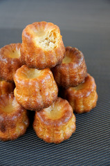 cannelés de bordeaux pyramide 1