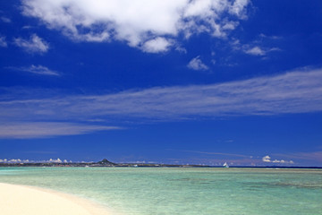 Fototapeta na wymiar 水納島の美しい風景