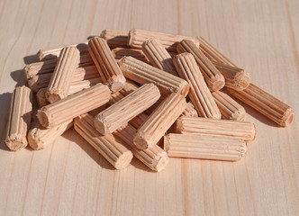 Holzdübel