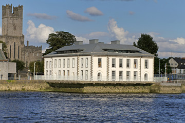 Shannon river scenery in Limerick city, Ireland