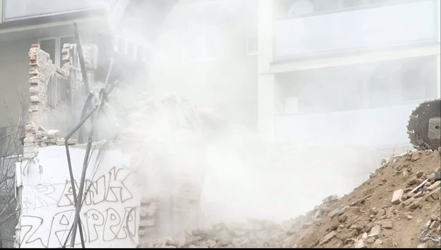 Kraft einer Baggerschaufel