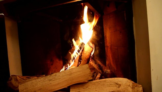 fuoco nel camino