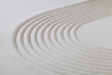 traces parallèles dans le sable
