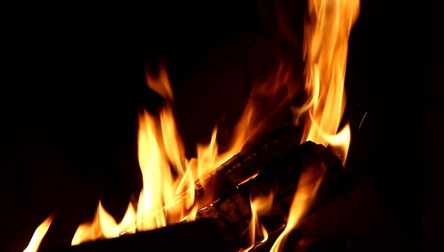 fuoco nel camino